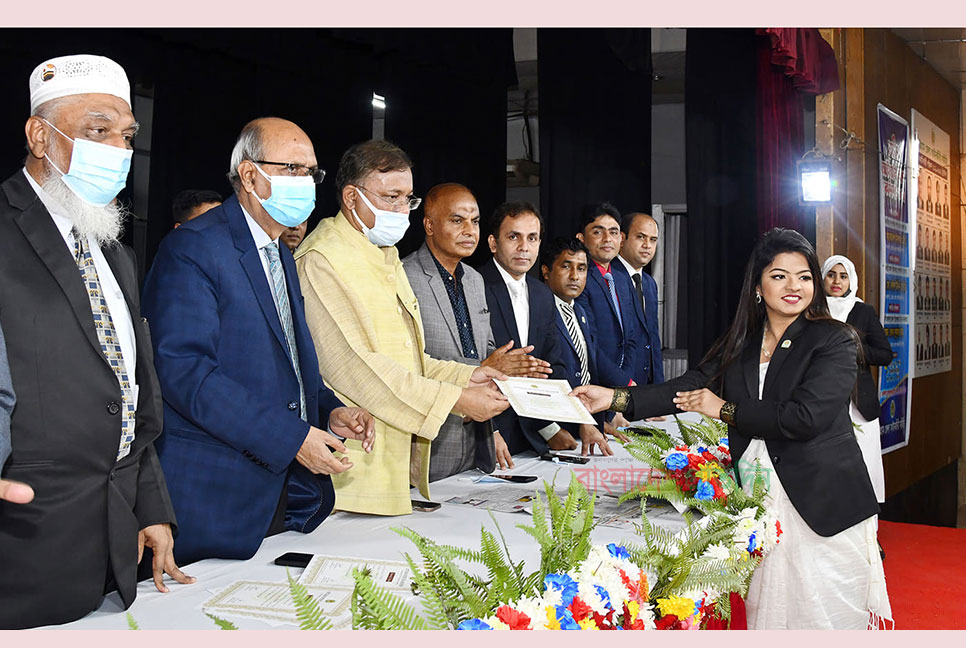 সন্ত্রাস-জঙ্গিবাদ নিয়ন্ত্রণে র‌্যাবের ভূমিকা প্রশংসনীয়: তথ্যমন্ত্রী