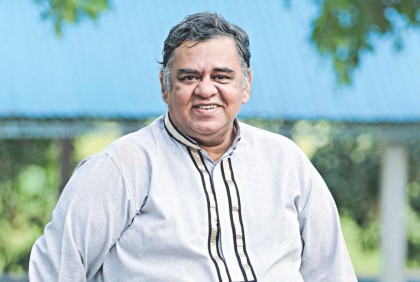 অক্সিজেন সাপোর্টে তুষার খান
