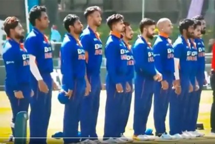 কোহলির বিরুদ্ধে জাতীয় সঙ্গীতের অবমাননার অভিযোগ (ভিডিও)