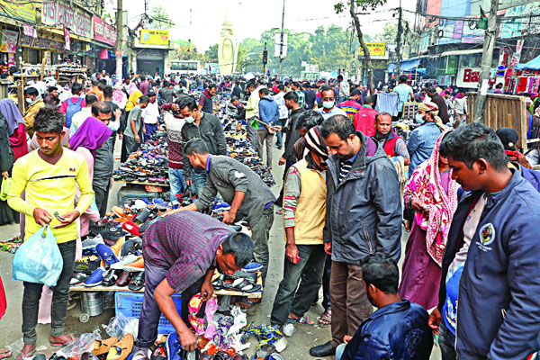 করোনায় উদাসীন নগরবাসী