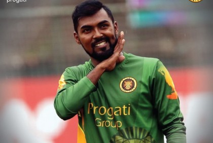 ঢাকাকে ৭ উইকেটে হারালো সিলেট, ম্যাচসেরা নাজমুল