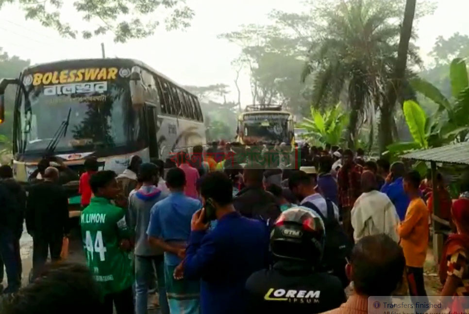 টিকা নিতে যাওয়ার সময় বাসের ধাক্কায় শিক্ষার্থী নিহত, আহত ২