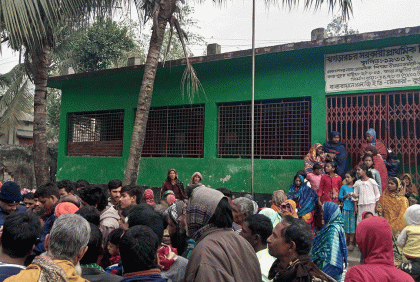কুড়িগ্রামে স্কুলের দেয়াল ধসে শ্রমিকের মৃত্যু