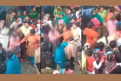 গণধর্ষণের শিকার তরুণীকে চুল কেটে-জুতার মালা পরিয়ে দিল্লি ঘোরানো হলো   

