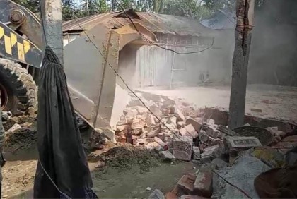 নকলায় অবৈধ স্থাপনা উচ্ছেদ