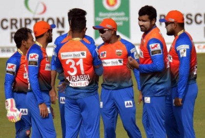 চট্টগ্রামকে ৬ উইকেটে হারাল খুলনা