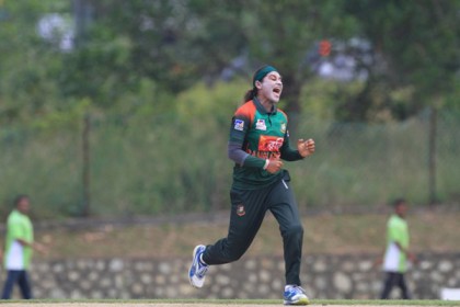 জাহানারাকে নিয়ে নারী ওয়ানডে বিশ্বকাপের দল ঘোষণা