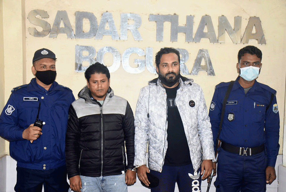 কলেজছাত্রীকে ধর্ষণ চেষ্টার অভিযোগে দুই যুবক গ্রেফতার