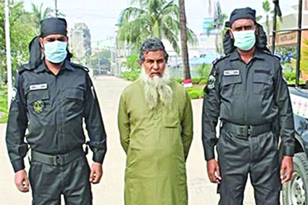 ২০ বছর ছদ্মবেশ ধারণের পর ধরা ফাঁসির আসামি