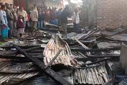 ঝালকাঠির কাঠালিয়ার আমুয়া বন্দরে ভয়াবহ অগ্নিকাণ্ড