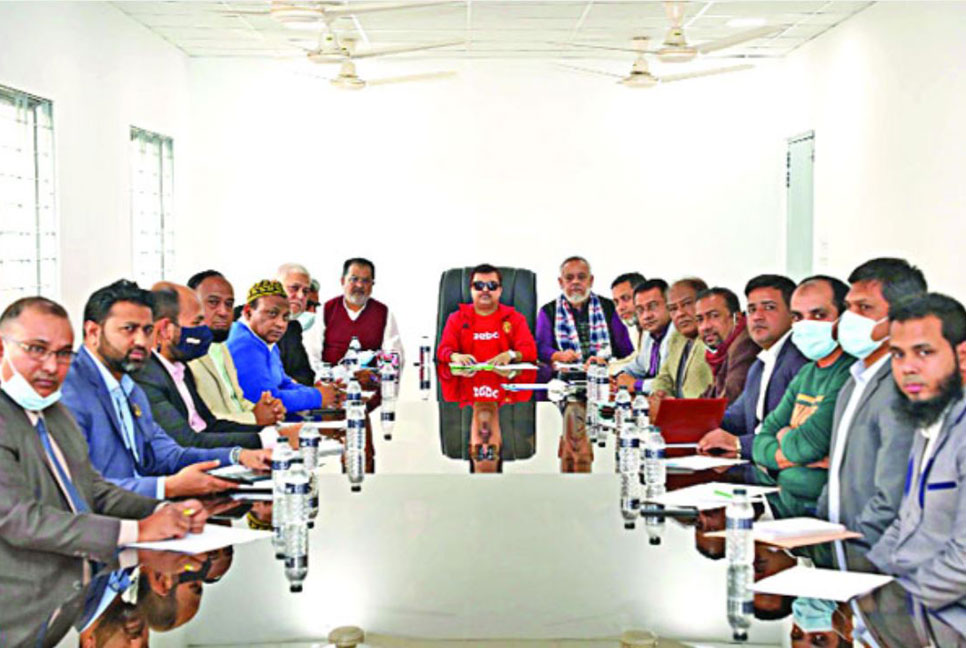 লিগ শিরোপায় চোখ শেখ রাসেলের