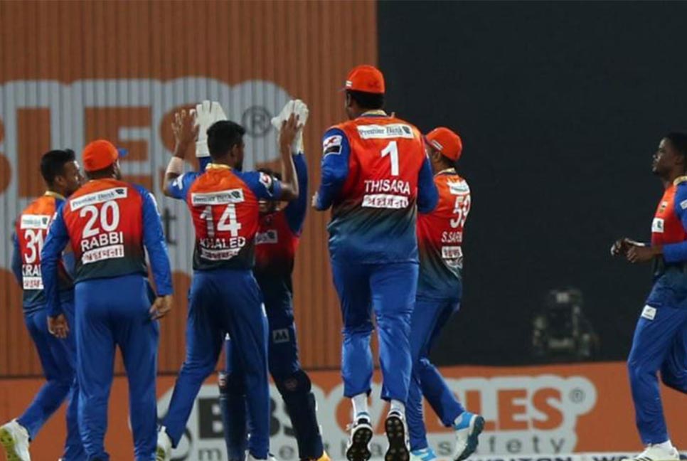 খুলনার বিপক্ষে বরিশালের রোমাঞ্চকর জয়