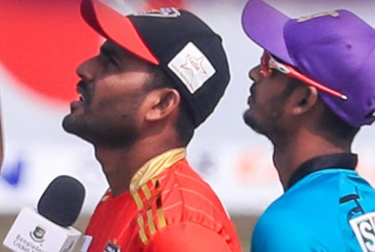 বিপিএল: টস জিতে ফিল্ডিংয়ে চট্টগ্রাম 