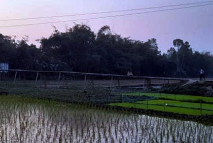 ৮ গ্রামের একমাত্র ভরসা বাঁশের সাঁকো