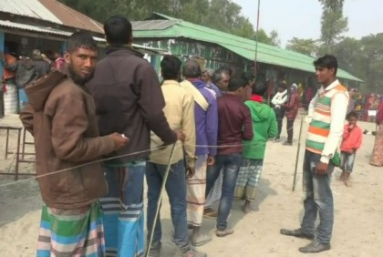 কুড়িগ্রামে ৮ ইউনিয়নে ভোট গ্রহণ চলছে
