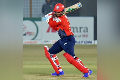 সাকিবের দুর্দান্ত ব্যাটিং-বোলিং, চট্টগ্রামকে হারিয়ে শীর্ষে বরিশাল