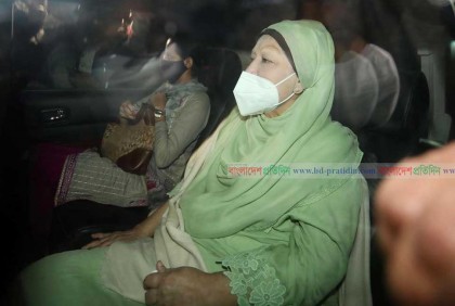 ফিরোজায় ফিরলেন খালেদা জিয়া


