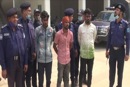 নরসিংদীতে চেয়ারম্যান ও ডাকাতসহ ১০ জন গ্রেফতার