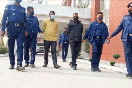 কুষ্টিয়ায় ৪৭০ বস্তা চাল ও কাভার্ডভ্যান উদ্ধার, আটক ২