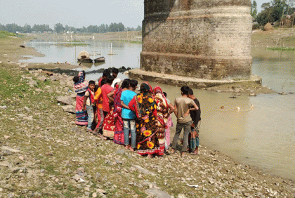 ভাঙ্গুড়ায় নদীতে বস্তায় মিলল মাথার খুলি-কঙ্কাল