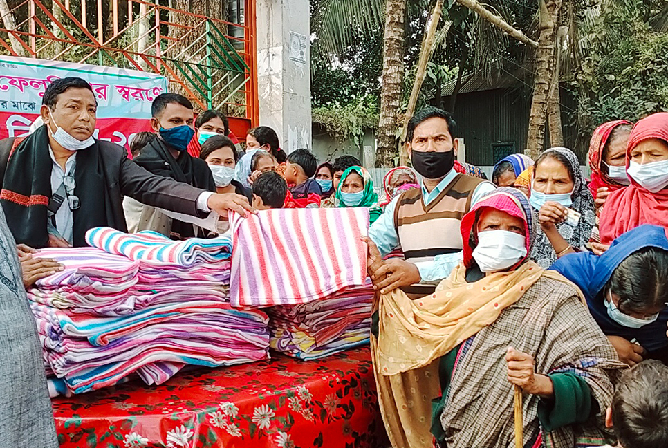 নাগরপুরে ফেলু মিয়ার স্মরণে কম্বল বিতরণ