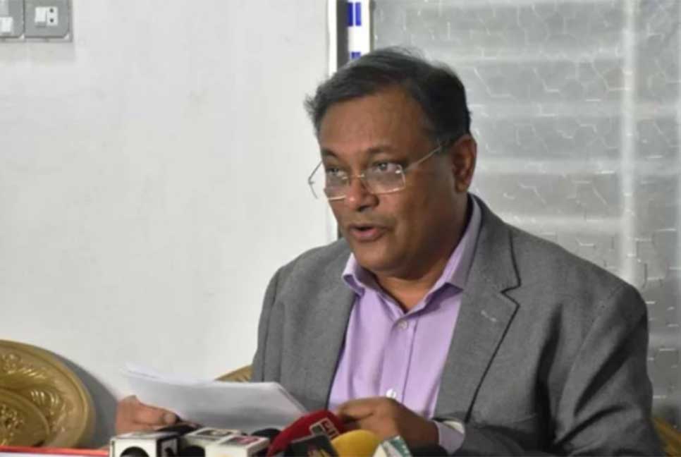 'খালেদা জিয়ার সুস্থতায় বিএনপি কর্মীদের স্বস্তি, নেতারা হতাশ'


