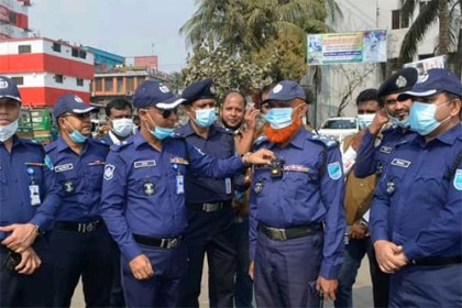 মুন্সিগঞ্জে পুলিশের 'বডি ওর্ন' ক্যামেরার উদ্বোধন