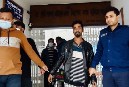 দিনে গাড়ি চালাতেন, রাত নামলেই করতেন ছিনতাই