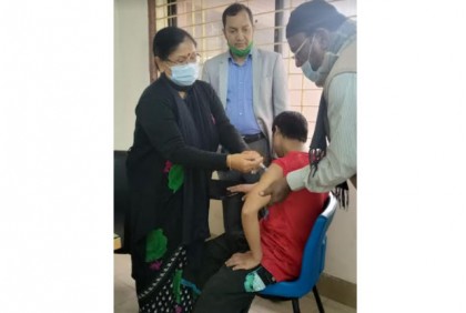 প্রতিবন্ধী শিক্ষার্থীদের কোভিড ভ্যাকসিন গ্রহণে বাউবির সেবা