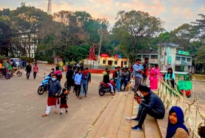 চবিতে বহিরাগতদের ৫০টি মোটরসাইকেল জব্দ