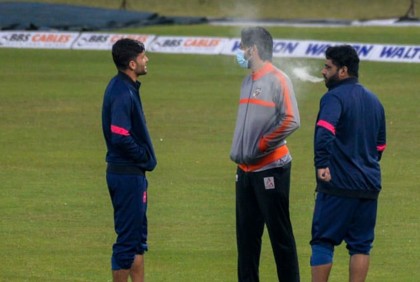 মাঠে ধূমপান করে শাস্তির মুখোমুখি শাহজাদ