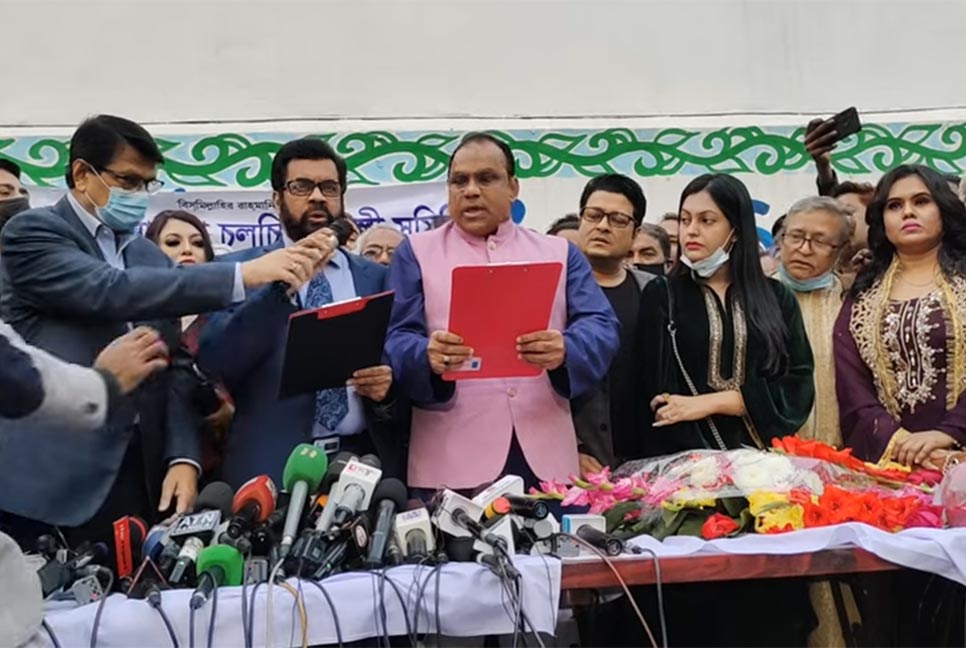 কাঞ্চন-নিপুণদের শপথ পড়ালেন মিশা সওদাগর