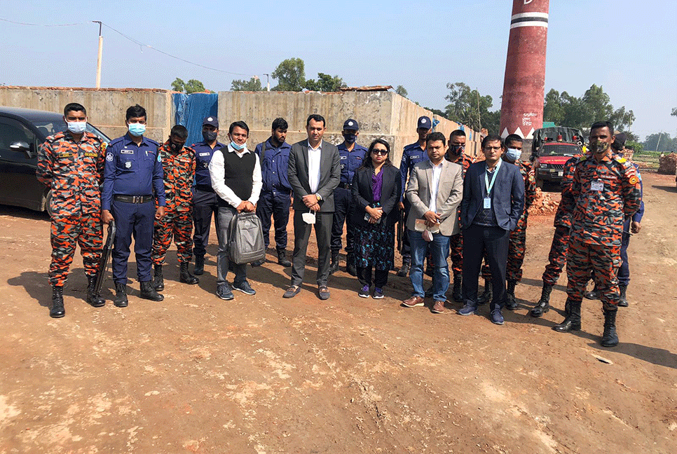 গাজীপুরে ১৩টি ইটভাটাকে জরিমানা