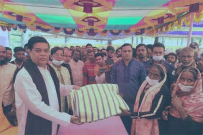 সোনার বাংলা গড়তে মুজিব কন্যার বিকল্প নেই: জ্যাকব