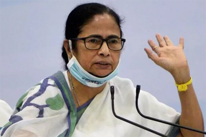 অখিলেশের প্রচারে উত্তরপ্রদেশে মমতা ব্যানার্জি 