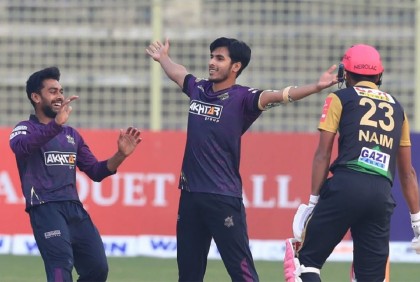 শেষের নাটকীয় জয়ে টিকে রইল চট্টগ্রাম