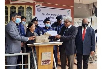 গো মূর্তি
উত্তরবঙ্গ জাদুঘরে হস্তান্তর
