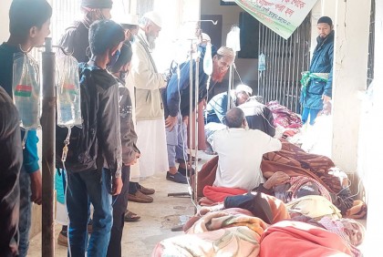 কালকিনিতে অজ্ঞান করে ১৪ মুসল্লির টাকা-মোবাইল লুট