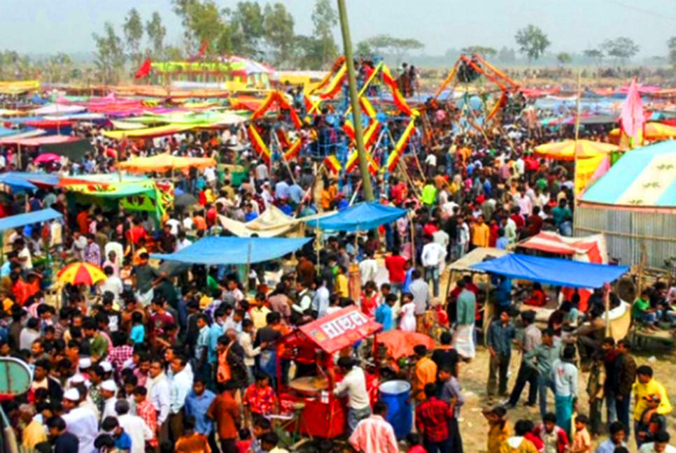 নিষেধাজ্ঞা উপেক্ষা করে বগুড়ায় চলছে ঐতিহ্যবাহী পোড়াদহ মেলা