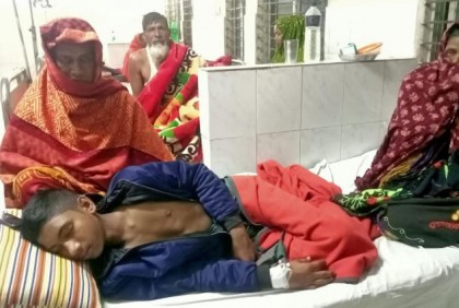গাংনীতে স্কুলছাত্রকে গাছে বেঁধে নির্যাতনের অভিযোগ
