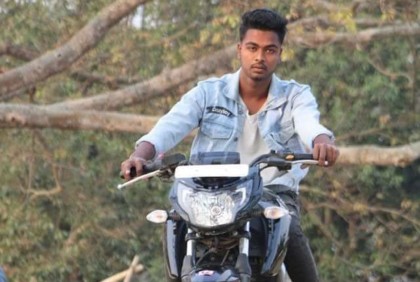 সখীপুরে দুই মোটরসাইকেলের মুখোমুখি সংঘর্ষে যুবকের মৃত্যু 