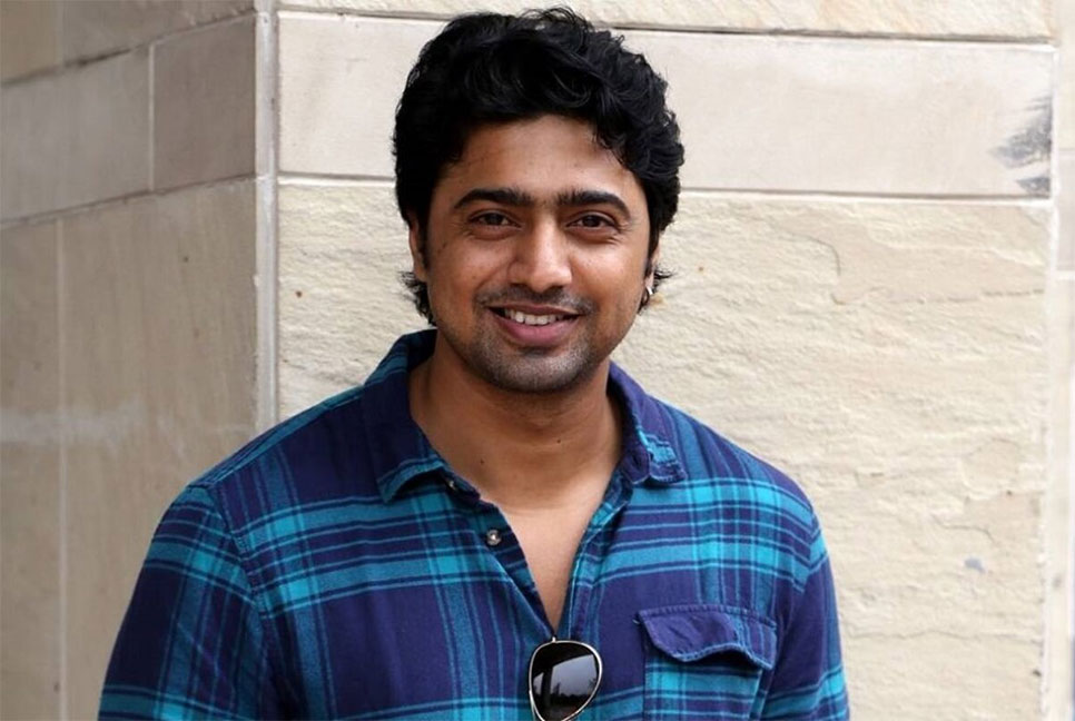 গরুপাচার মামলায় অভিনেতা দেবকে নোটিশ