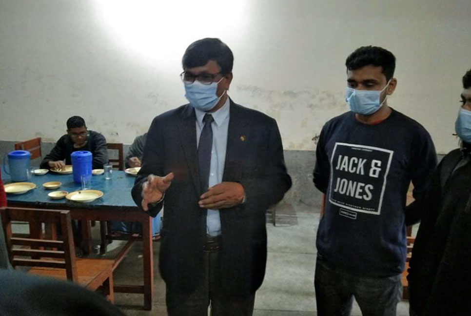 আবারও ডাইনিং পরিদর্শনে রাবির উপ-উপাচার্য