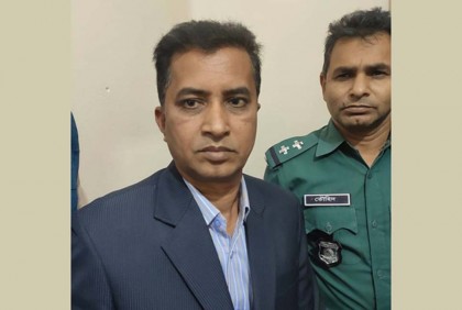 খুলনা জেলা পরিষদের সাবেক প্রধান সহকারী কারাগারে