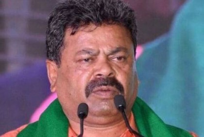 নারীদের পোশাকের কারণেই বাড়ছে ধর্ষণ, বিজেপি বিধায়কের মন্তব্য