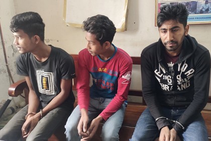 পিরোজপুরে তরুণীকে গণধর্ষণের অভিযোগে গ্রেফতার ৩