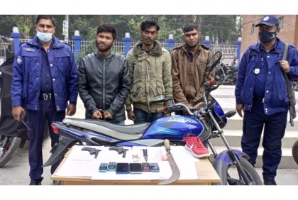 ফরিদপুরে ৩ ছিনতাইকারীসহ ২২ আসামি গ্রেফতার