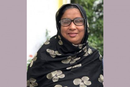 মোটরসাইকেল থেকে ছিটকে পড়ে ট্রাকের ধাক্কায় গৃহবধূর মৃত্যু