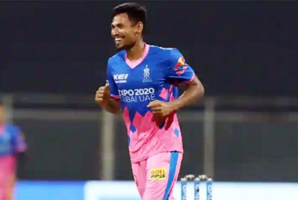 দুই কোটিতেই মুস্তাফিজকে দলে ভেড়াল দিল্লি
