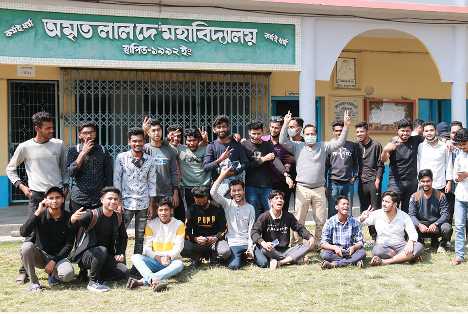 বরিশাল শিক্ষা বোর্ডে জিপিএ-৫ পেয়েছে ৯ হাজার ৯৭১ জন